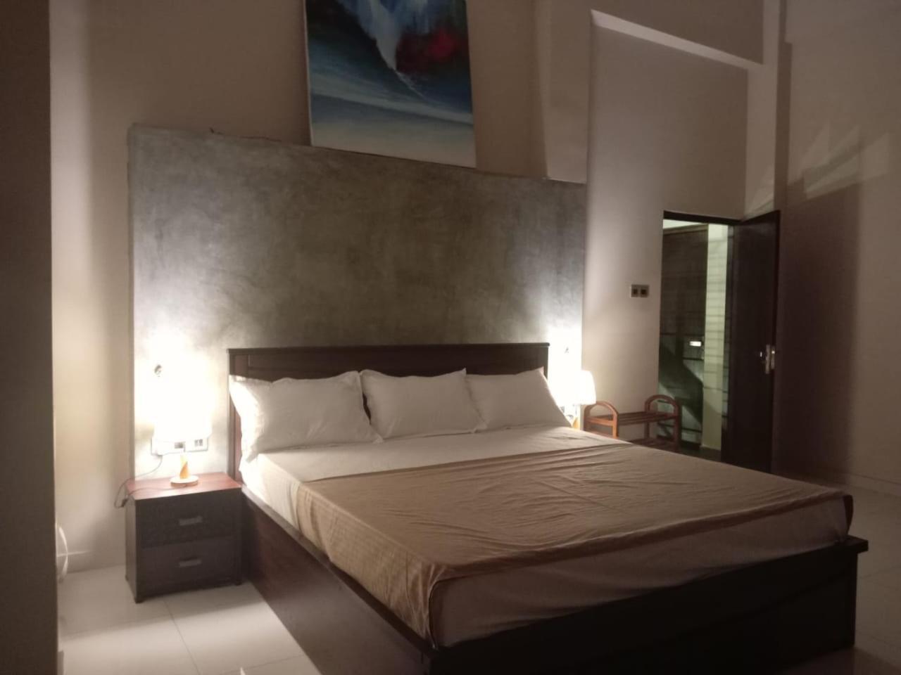 Privatunterkunft Thalangama Lakeview