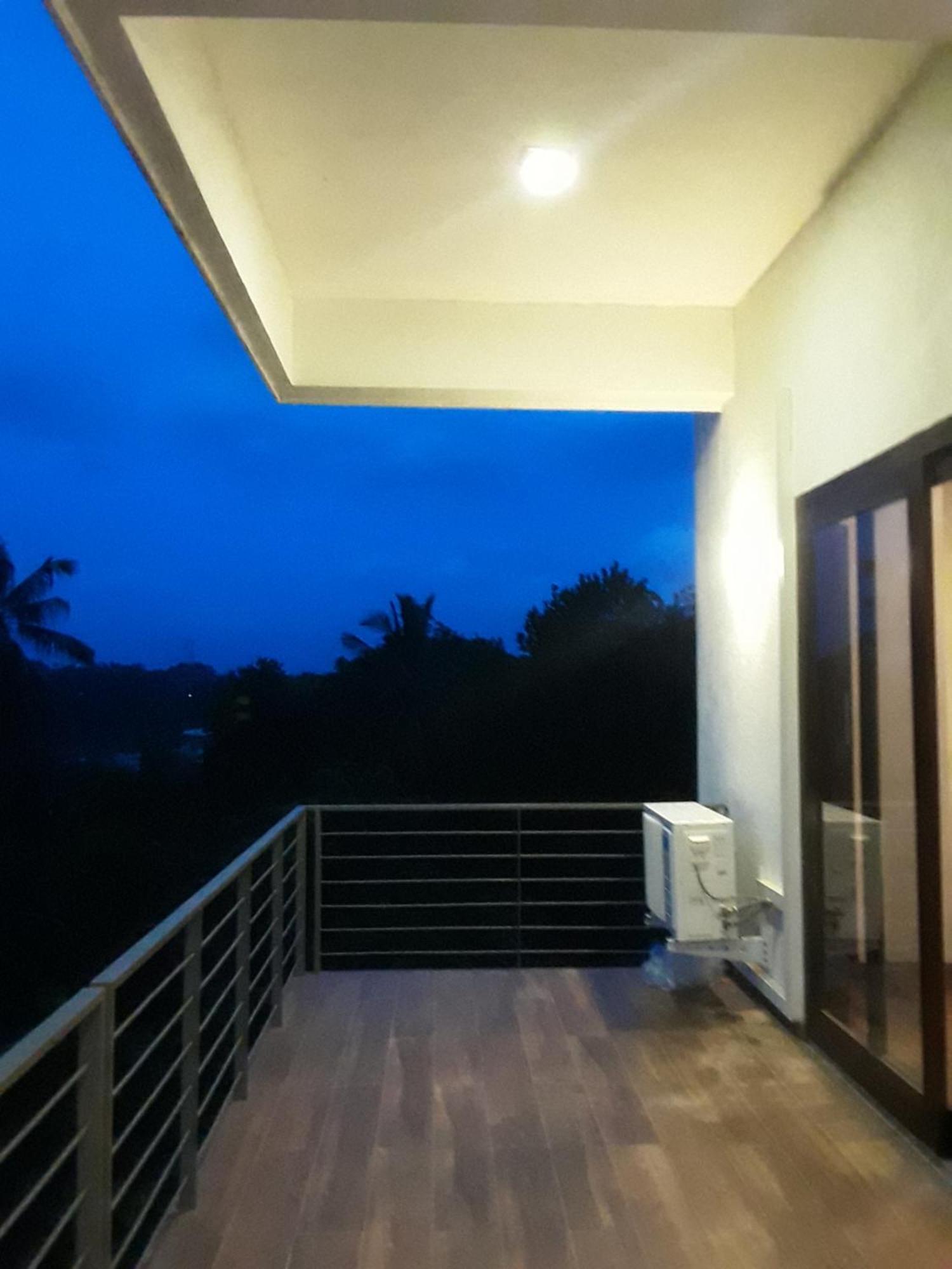 Thalangama Lakeview *